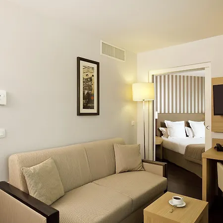 Apart Otel Residhome Berges De La Loire