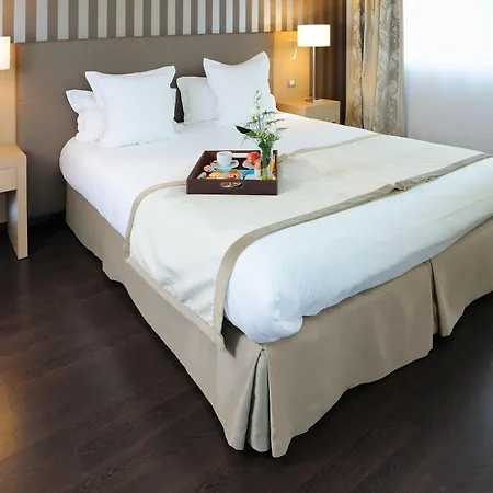 Residhome Berges De La Loire Apart Otel