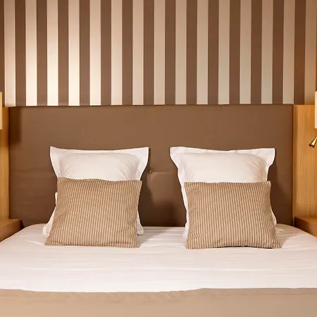 Residhome Berges De La Loire 4*