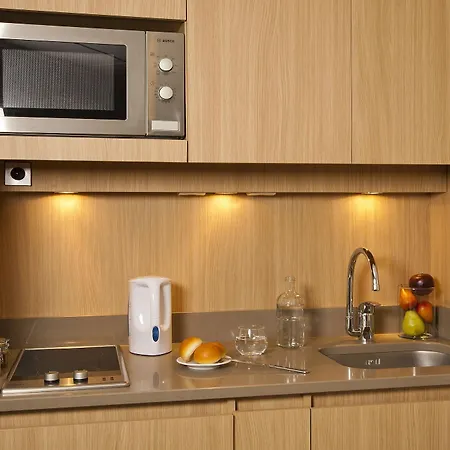 Apart Otel Residhome Berges De La Loire 4*