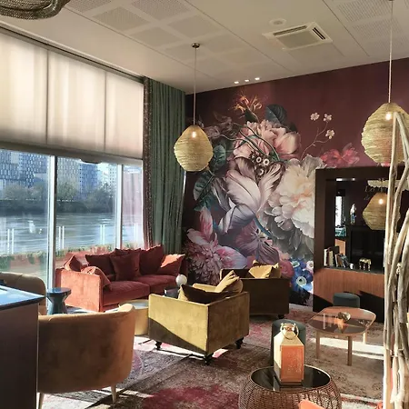Residhome Berges De La Loire Apart Otel Nantes